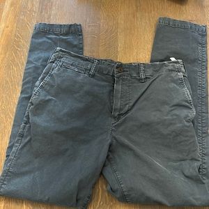 American eagle pants slim straight fit size 32/32 navy wash